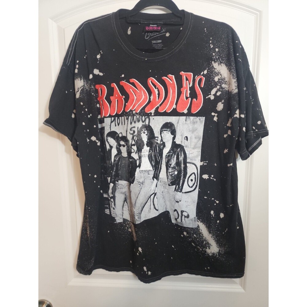 Vintage Ramones 1234 T Shirt Y2K Grunge Punk Rock Concert Size XL Hang Tag